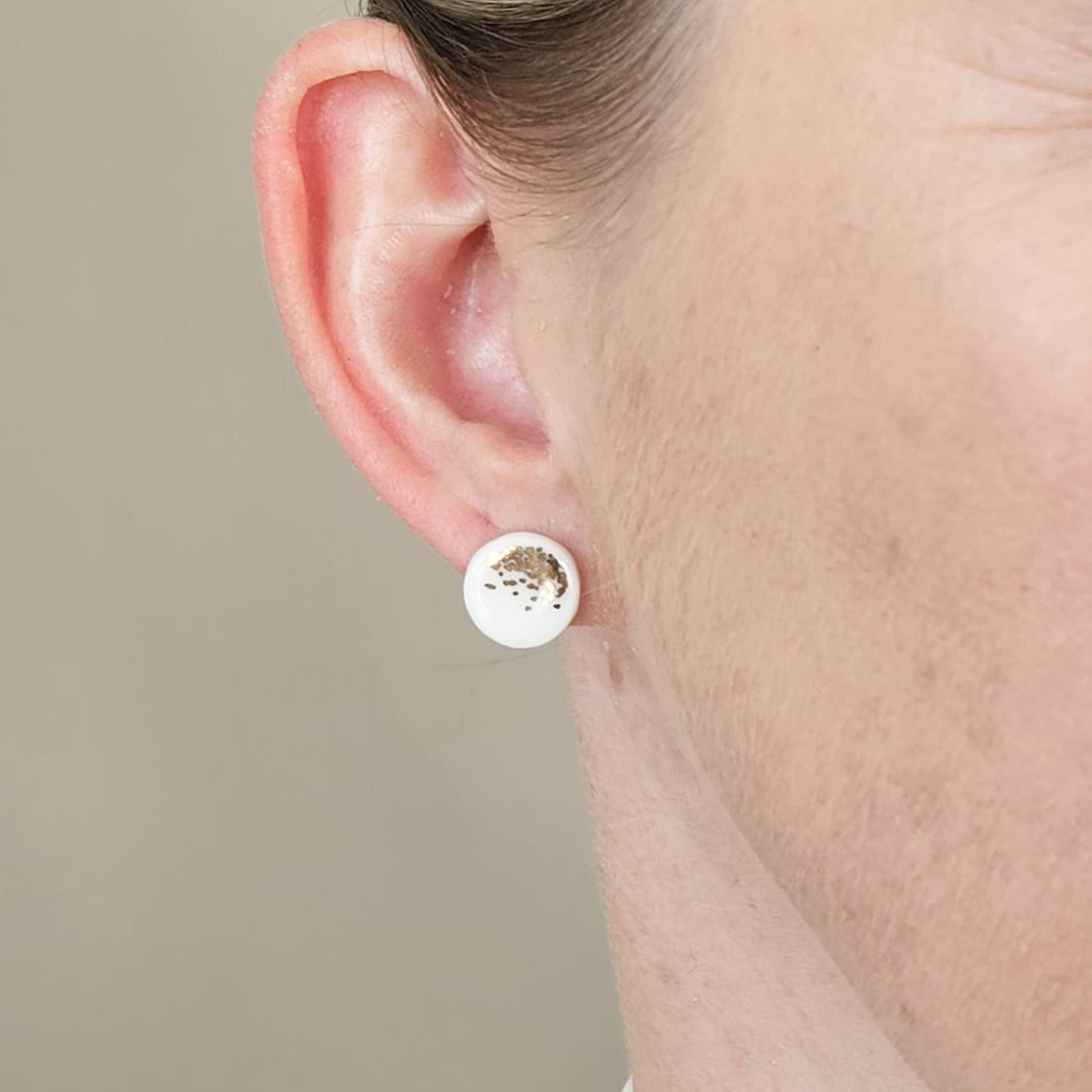 Classic medium stud